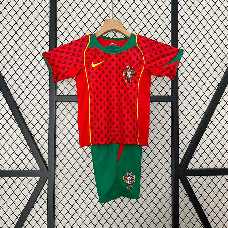 KIT Infantil Retrô da Seleção Portuguesa 2004 Casa
