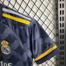 KIT Infantil Real Madrid 2023/24 Fora