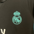 KIT Infantil Retrô Real Madrid 2017/18 Fora