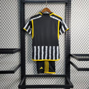 KIT Infantil Juventus 2023/24 Casa